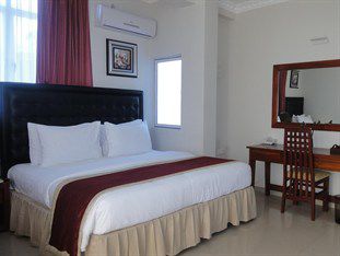 Hotel Lazaani Colombo