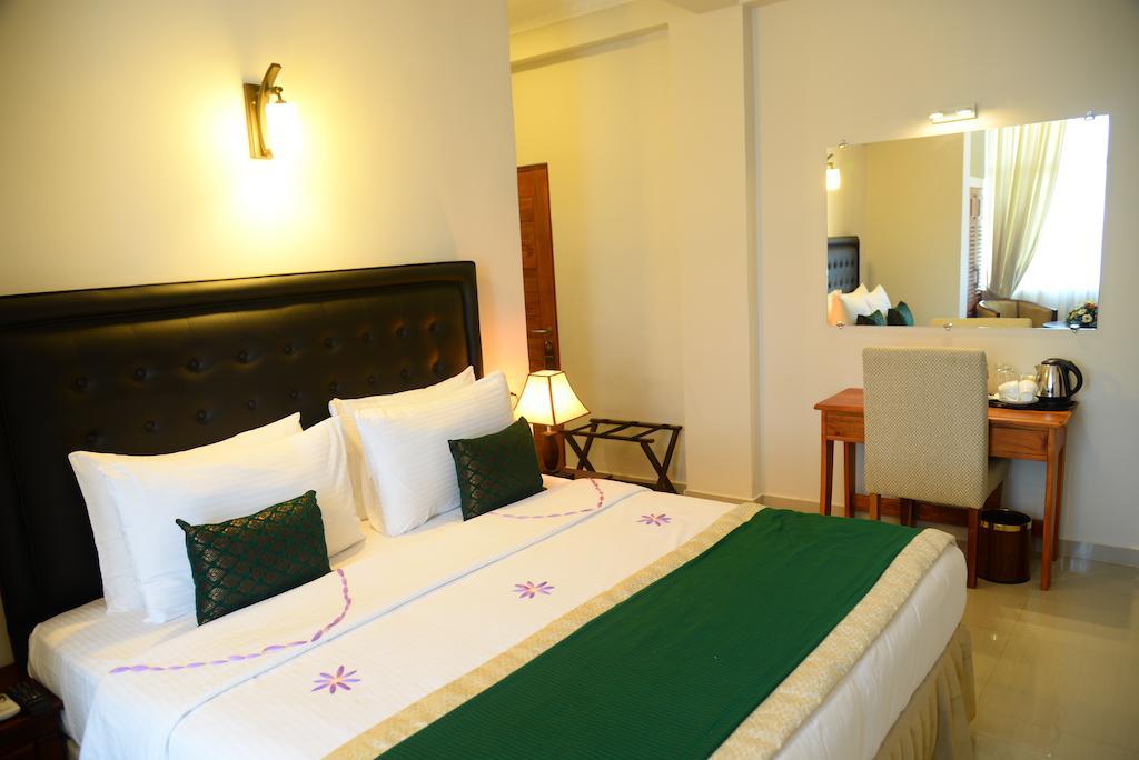 Lazaani Hotel