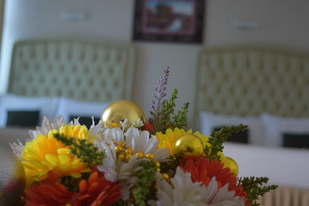 Lazaani Hotel 3*