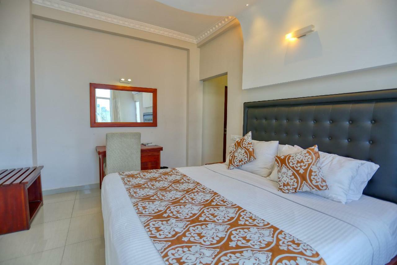 Lazaani Hotel 3*