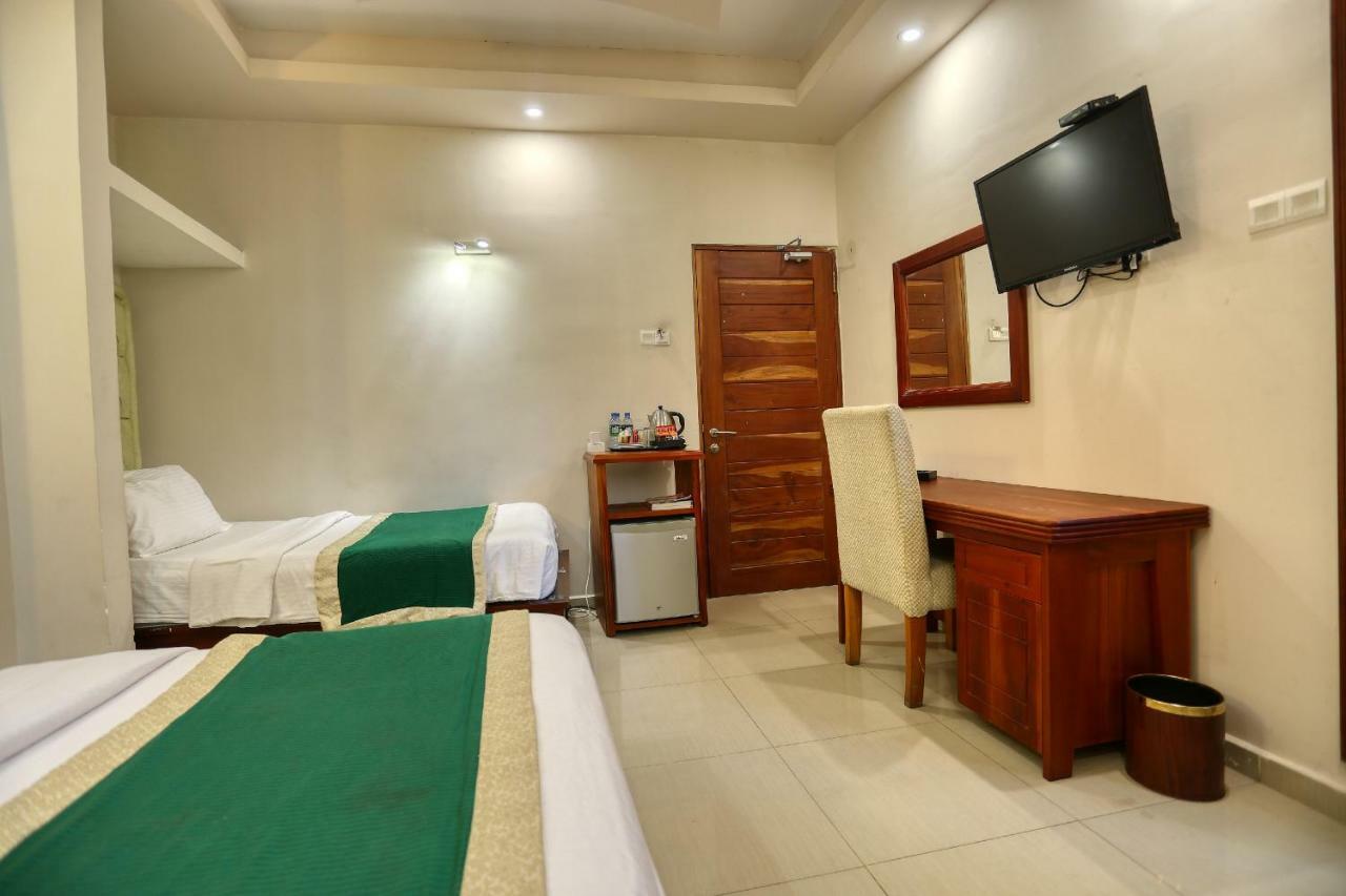 Lazaani Colombo